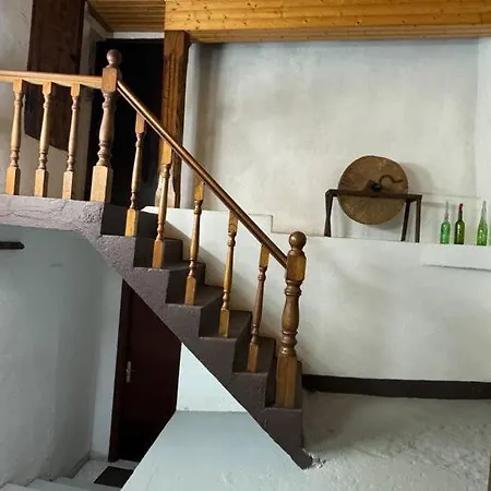 Casa De Emilio Holiday home Artono